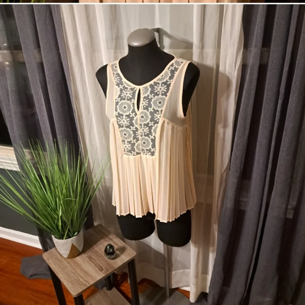 Cream/Blush Loose fit Tank Top - Picture 1 of 4